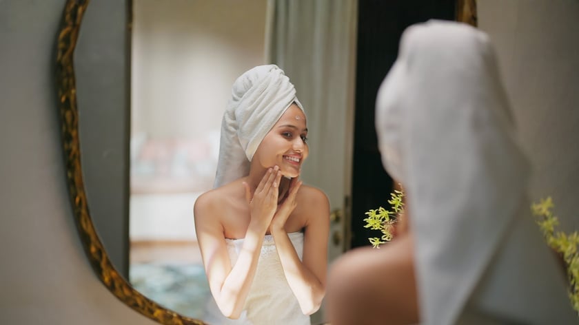 Why Skincare Enthusiasts Swear by Natural Products